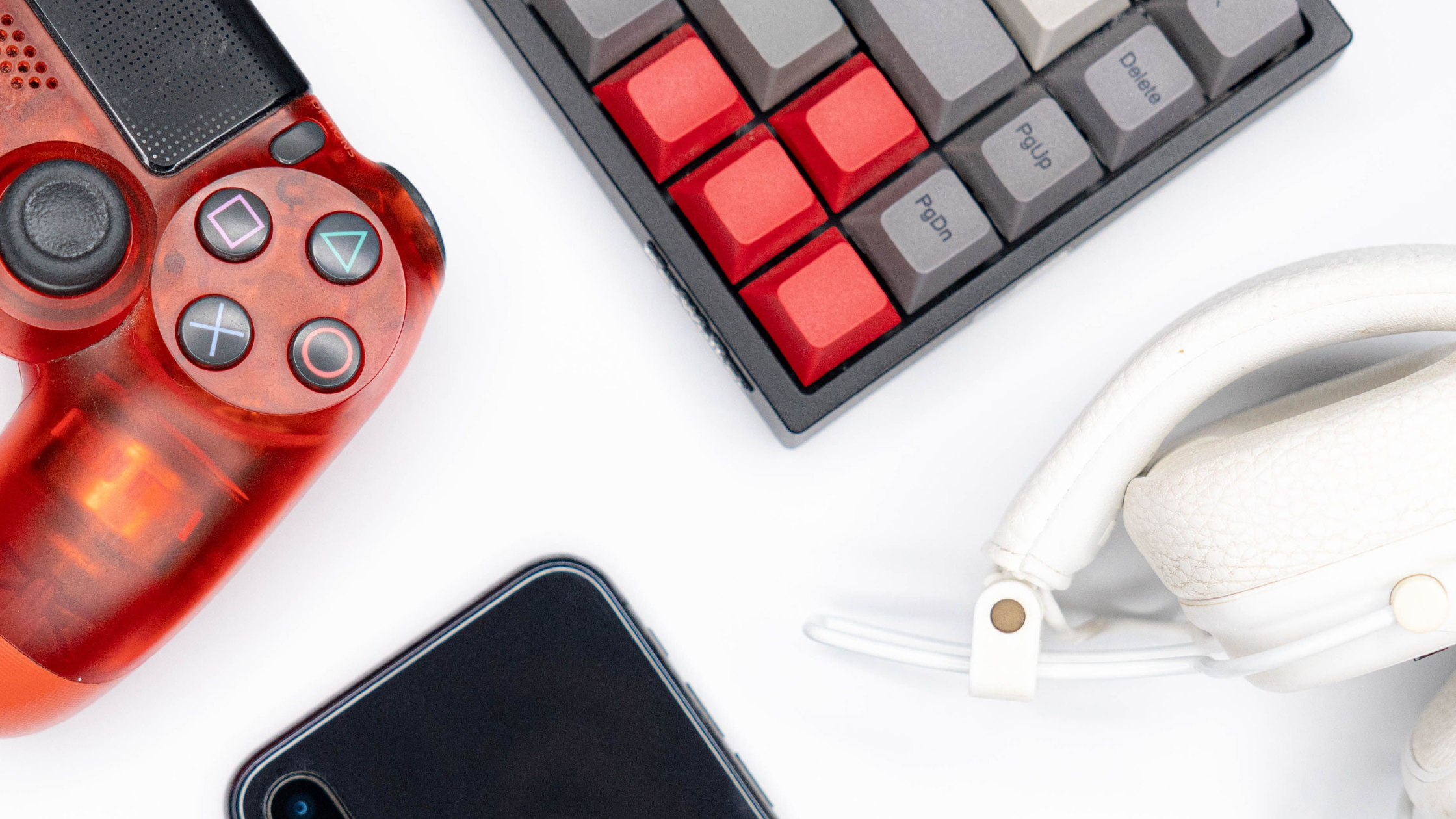You are currently viewing Buying Pre-Owned Electronics? 7 Things to Check First 